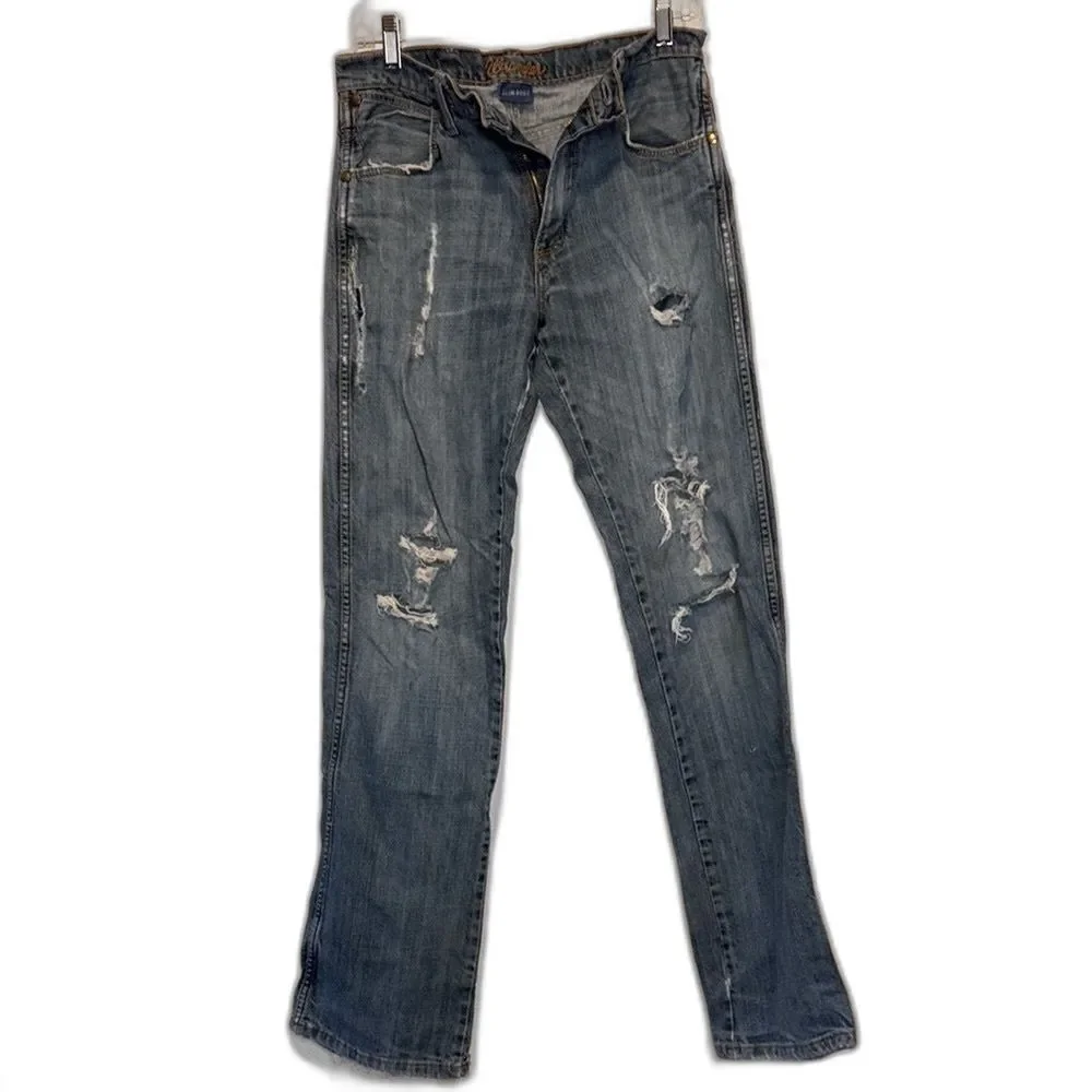 NWOT Wrangler slim bootcut distressed jeans 30/34